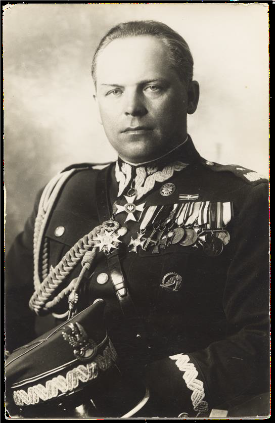 gen._Wacław_Wieczorkiewicz.png