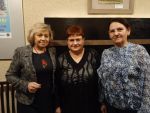 zakonczenie wieczoru grazyna sordyl  jolanta nowak i dyrektor biblioteki w zolyni malgorzata bednarz